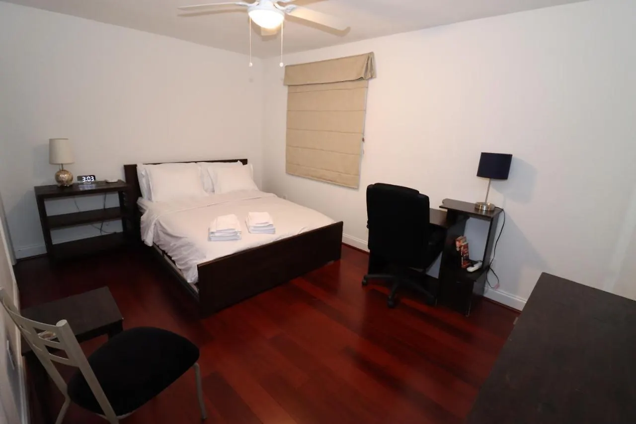 Beach Luxury Townhouse Virginia Beach 0*,  Estados Unidos da América